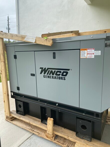 More Photos Of 153 S US Highway 1, Oak Hill Auto Repair For Sale