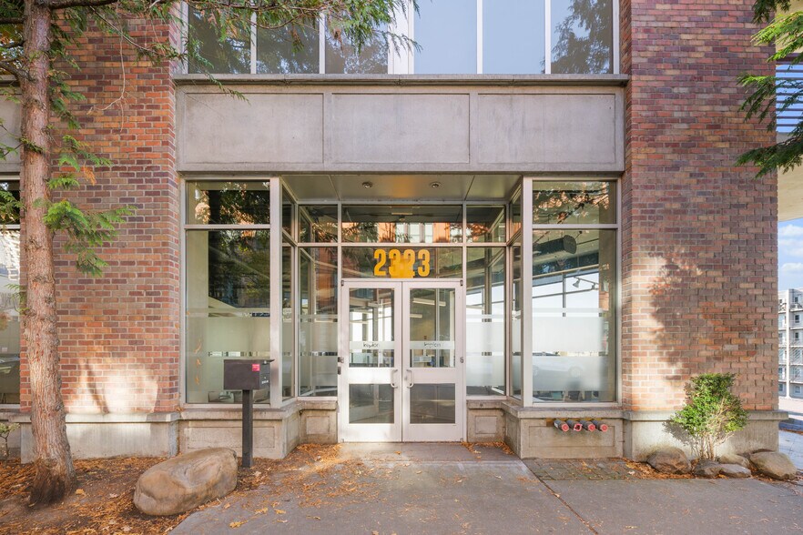 More Photos Of 2319-2323 1st Ave, Seattle Apartments For Sale