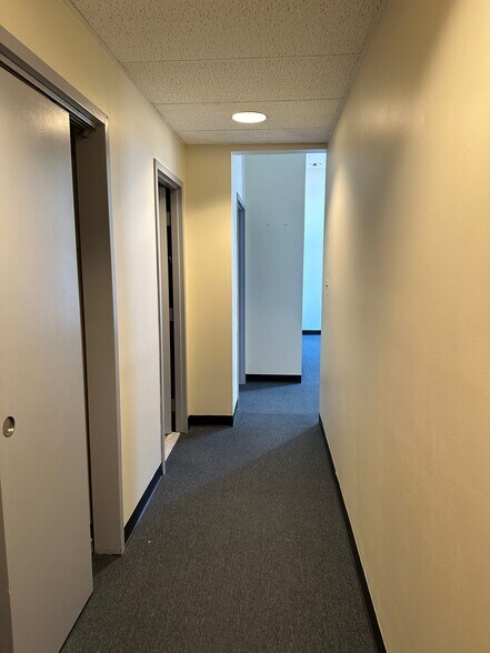 More Photos Of 983 Wyoming Ave, Kingston Freestanding For Lease