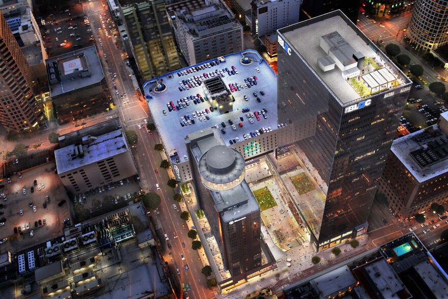 More Photos Of 750 W 7th St, Los Angeles Department Store For Lease