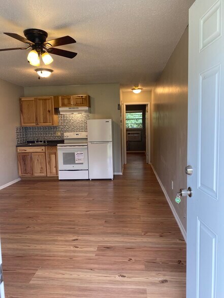 More Photos Of 3800 Hill Ave, Moss Point Apartments For Sale