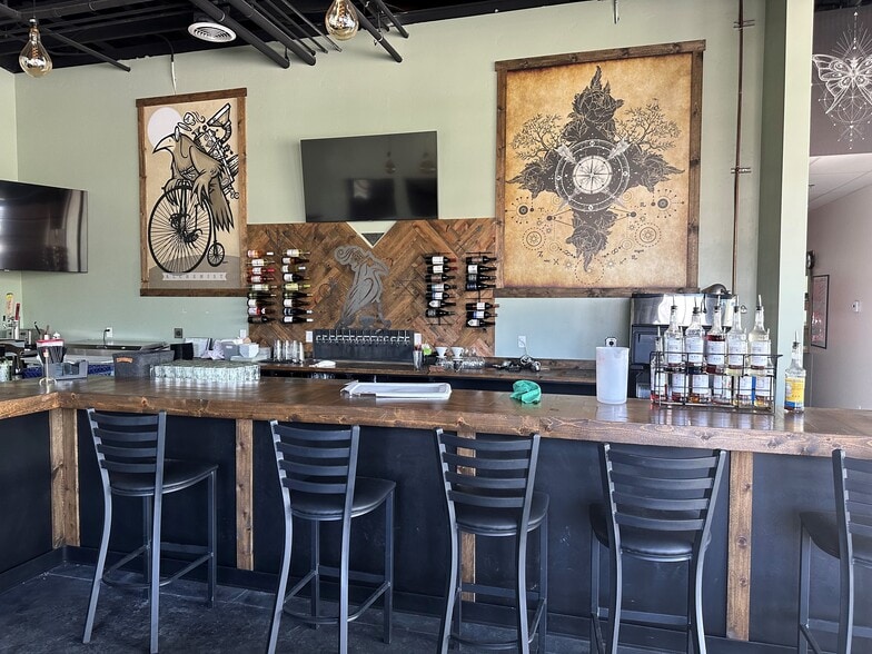 More Photos Of 11801 N 23rd Ave, Boise Restaurant For Lease
