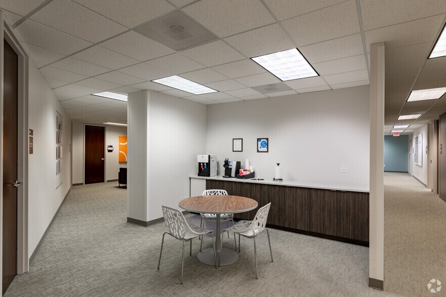 More Photos Of 3295 River Exchange Dr, Peachtree Corners Office For Lease