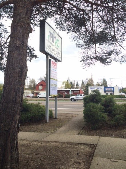 More Photos Of 17175 SW Tualatin Valley Hwy, Beaverton Unknown For Lease