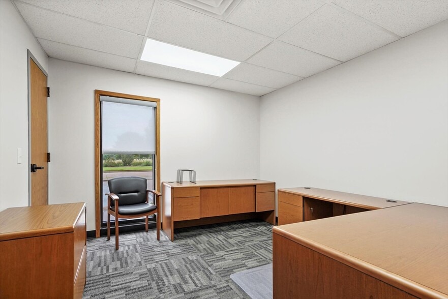 More Photos Of 1015 W Ithica St, Broken Arrow Office For Sale