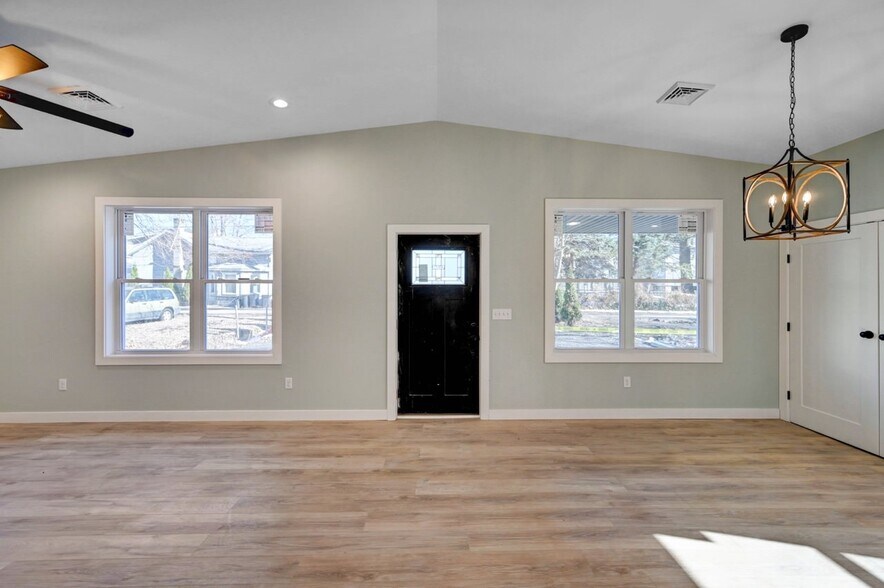 More Photos Of 119 Prospect Ave, Scranton Multifamily For Sale
