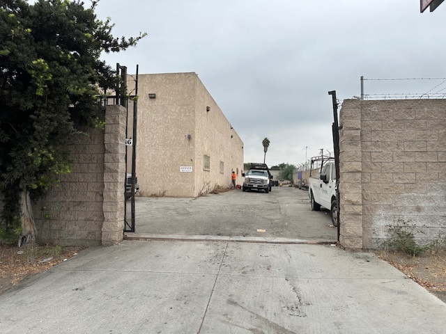 Primary Photo Of 1136 S Santa Fe Ave, Compton Warehouse For Lease