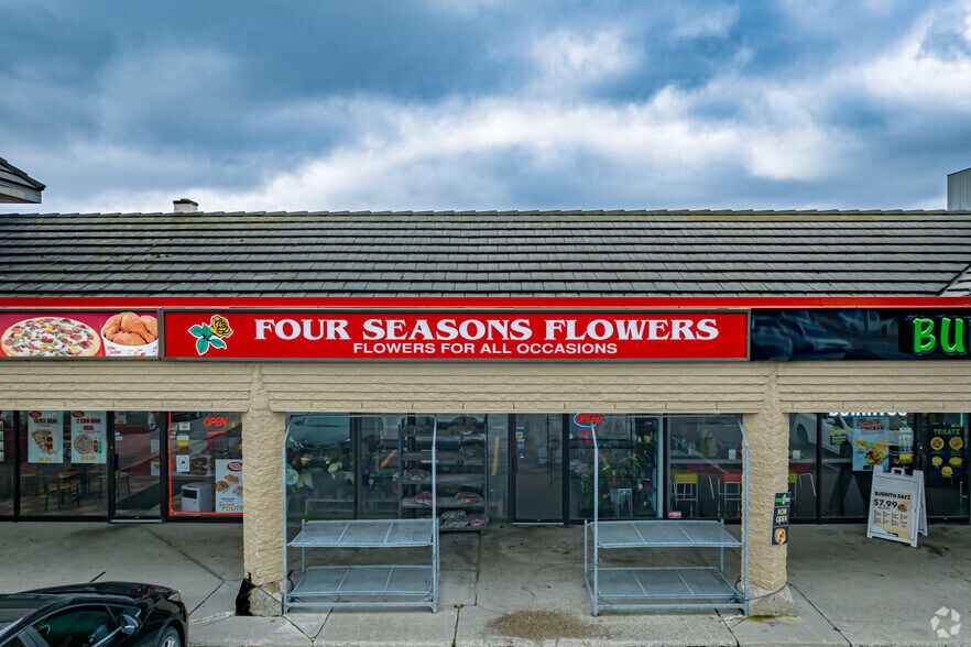 More Photos Of 666 Woolwich St, Guelph Convenience Store For Lease