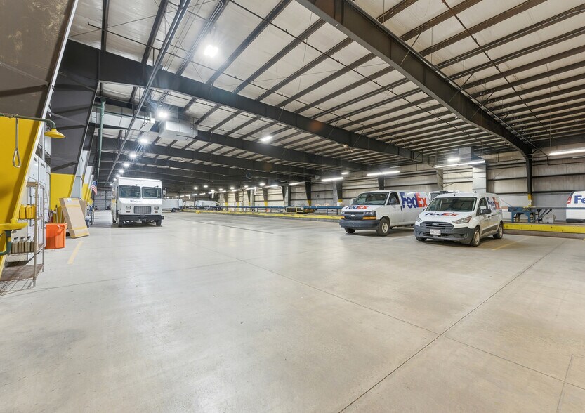 More Photos Of 3301 Bruening Ave SW, Canton Warehouse For Lease