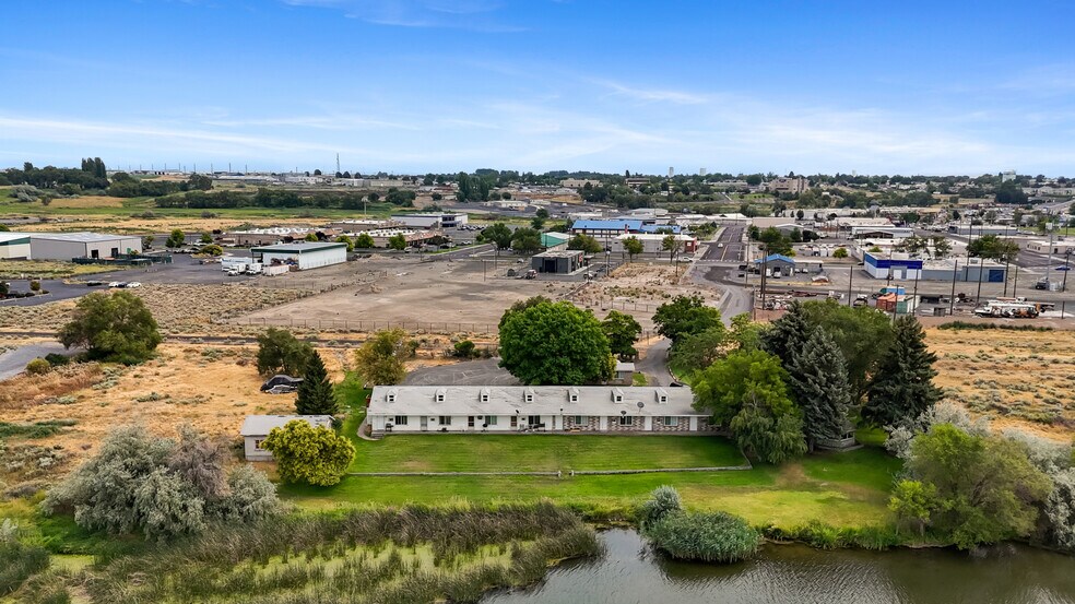 More Photos Of 510 Fig St, Moses Lake Apartments For Sale