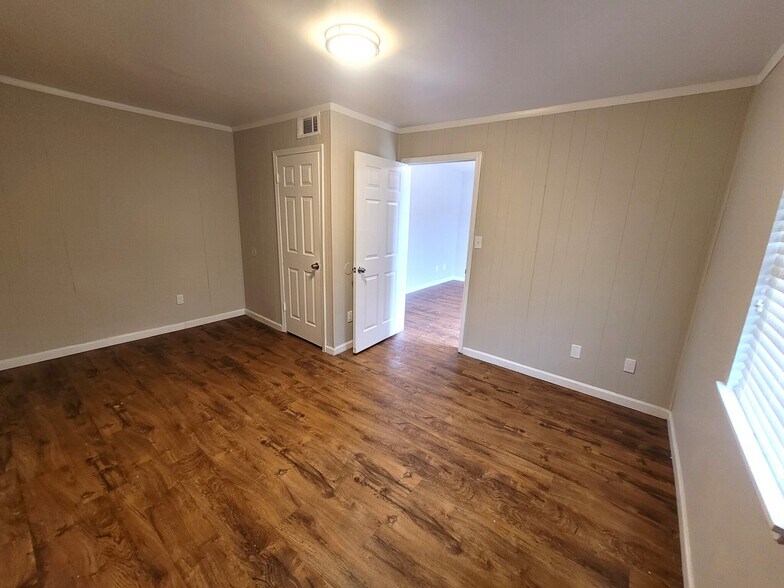 More Photos Of 2553 Lower Wetumpka Rd, Montgomery Apartments For Sale