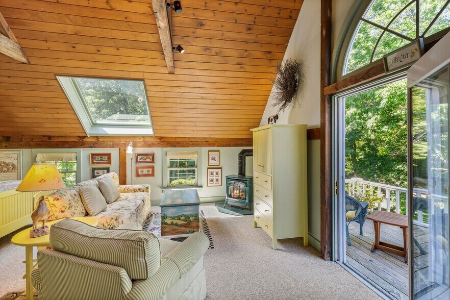 More Photos Of 22 High St, Camden Hospitality For Sale