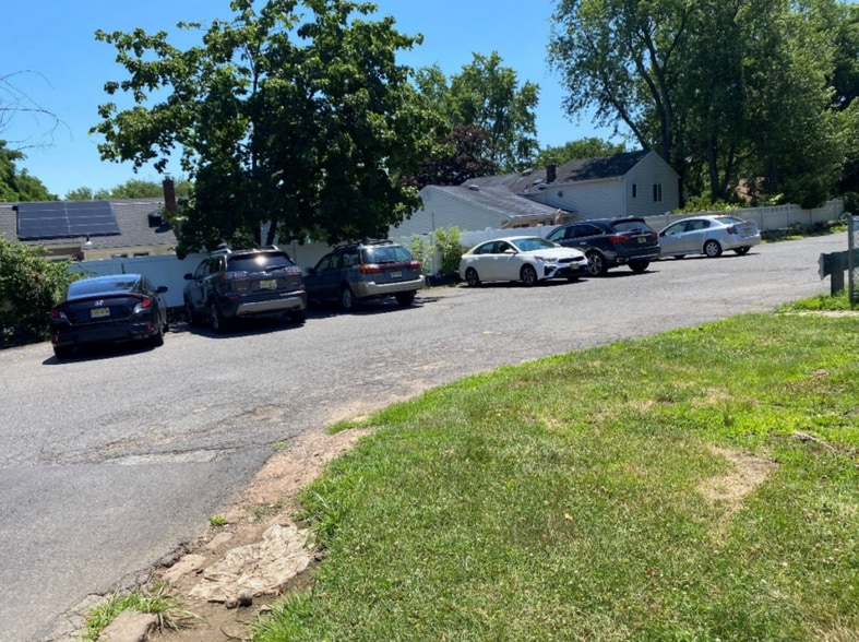 More Photos Of 340 Bogert Rd, River Edge Specialty For Sale