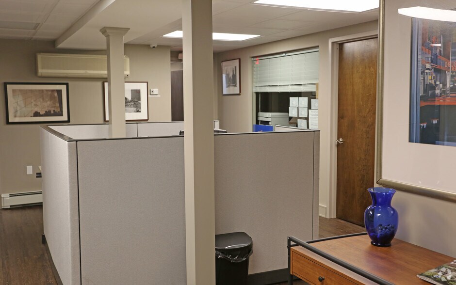 More Photos Of 545 E Jericho Tpke, Huntington Station Office For Sale