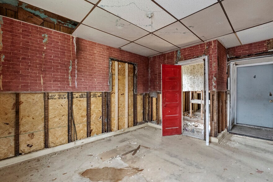 More Photos Of 330 N 29th St, Louisville Multifamily For Sale