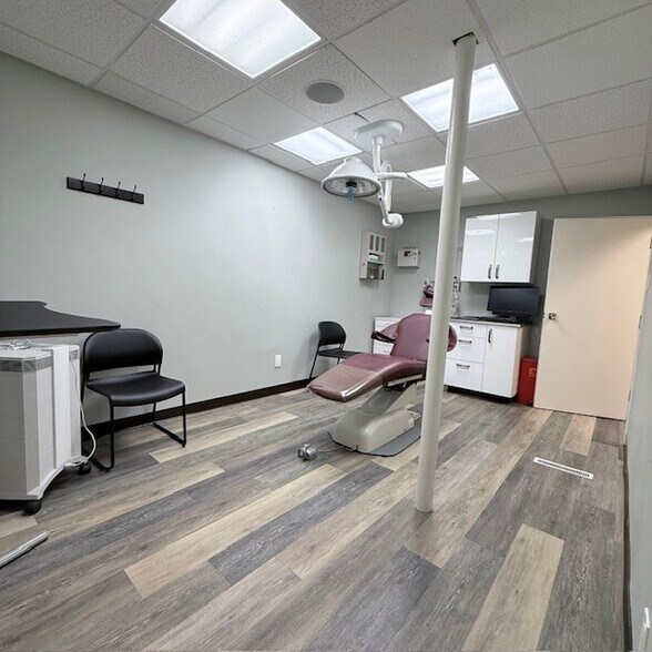 More Photos Of 2202 N Berkshire Rd, Charlottesville Medical For Sale