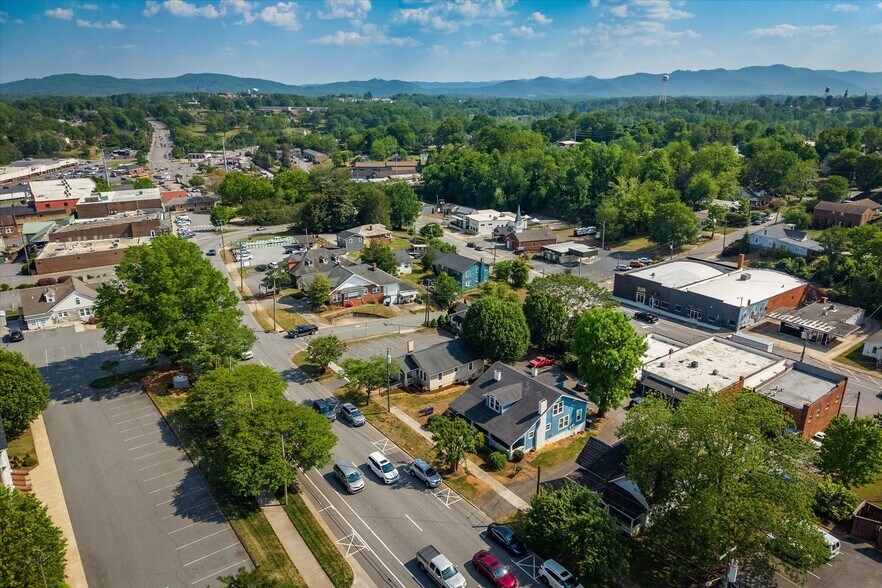 More Photos Of 408 S Green St, Morganton Specialty For Sale