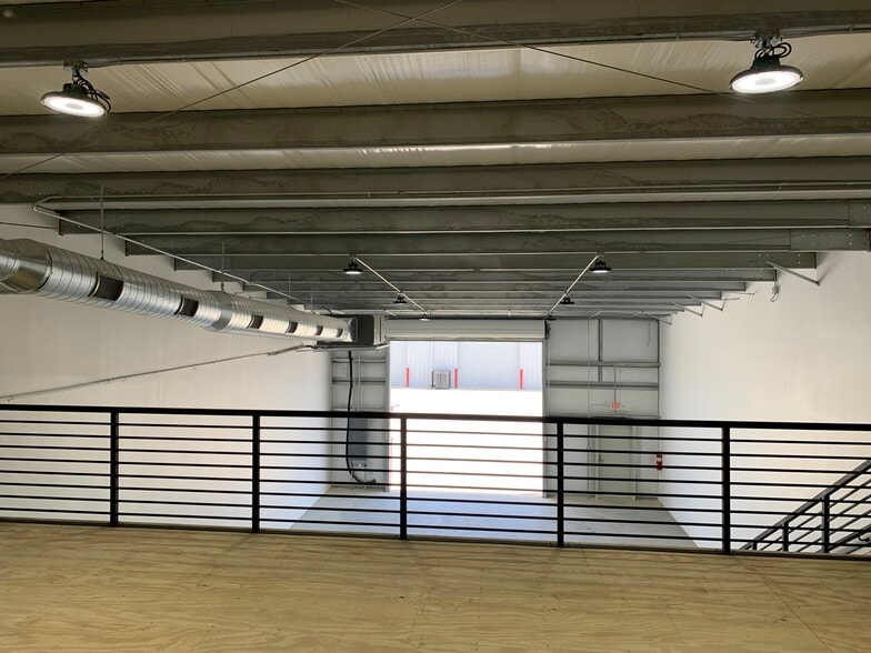 More Photos Of 18101 Cypress Rosehill Rd, Cypress Unknown For Lease