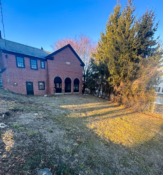 More Photos Of 236 E Gay St, West Chester Restaurant For Sale