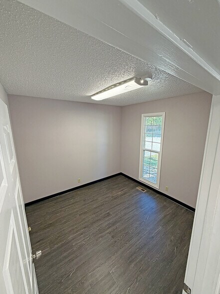 More Photos Of 6 Meadow Heights Professional Park, Collinsville Office For Sale