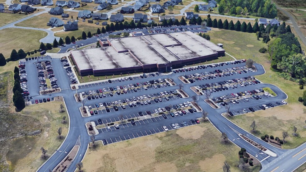 More Photos Of 1451 Thomas Langston Rd, Winterville Coworking Space