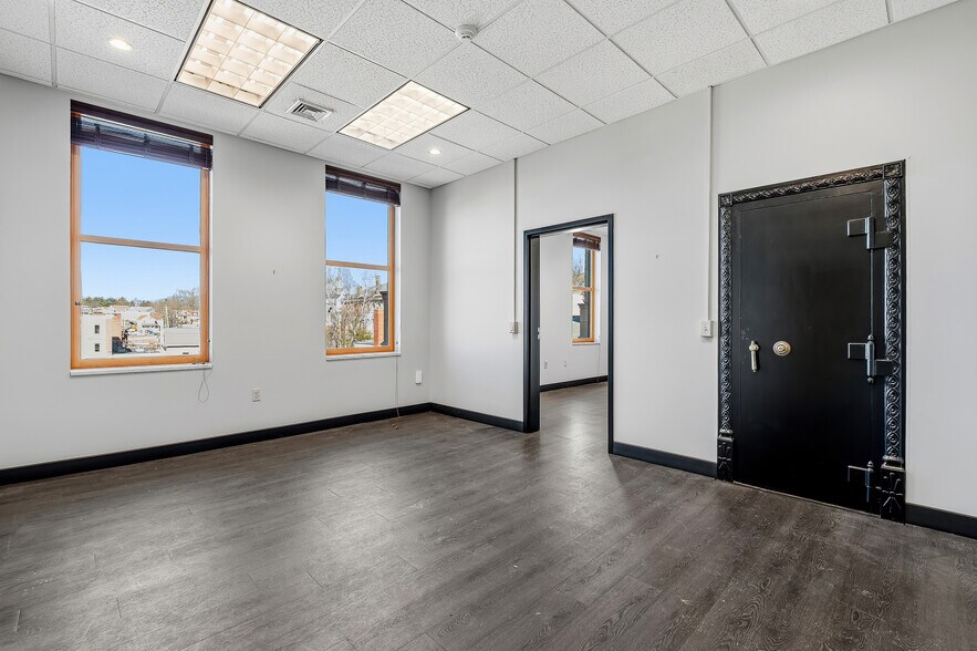 More Photos Of 2 S Main St, Pittston Loft Creative Space For Lease