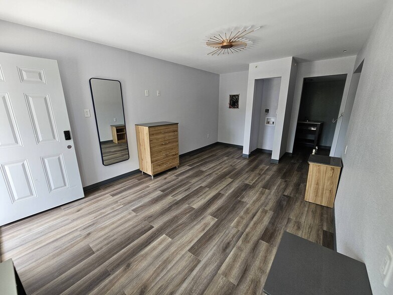 More Photos Of 1113 9th Ave SW, Bessemer Apartments For Sale