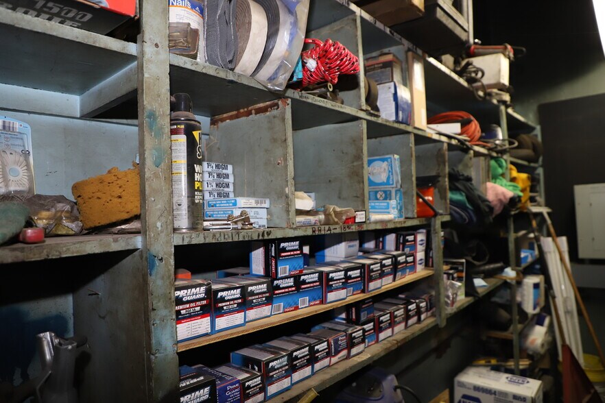 More Photos Of 229 Canal St, Brattleboro Auto Salvage Facility For Sale