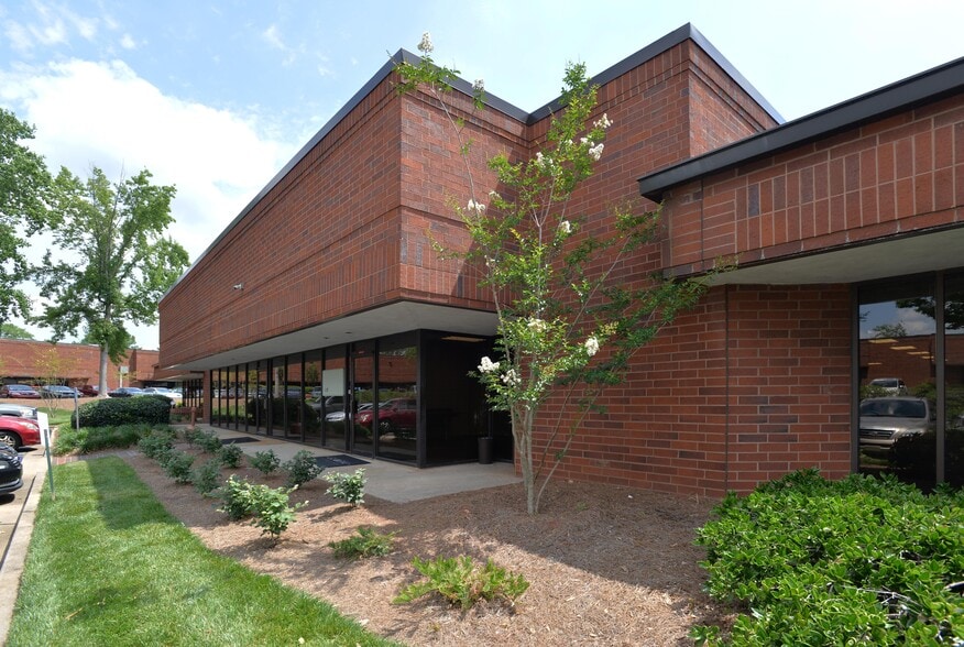 More Photos Of 5300 Oakbrook Pky, Norcross Unknown For Lease