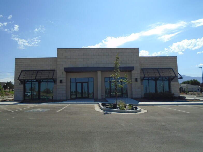 Primary Photo Of 1410 S University Park Blvd, Clearfield Office For Lease