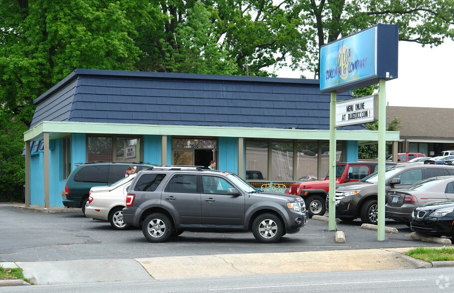 More Photos Of 1506 N Main St, High Point Restaurant For Sale