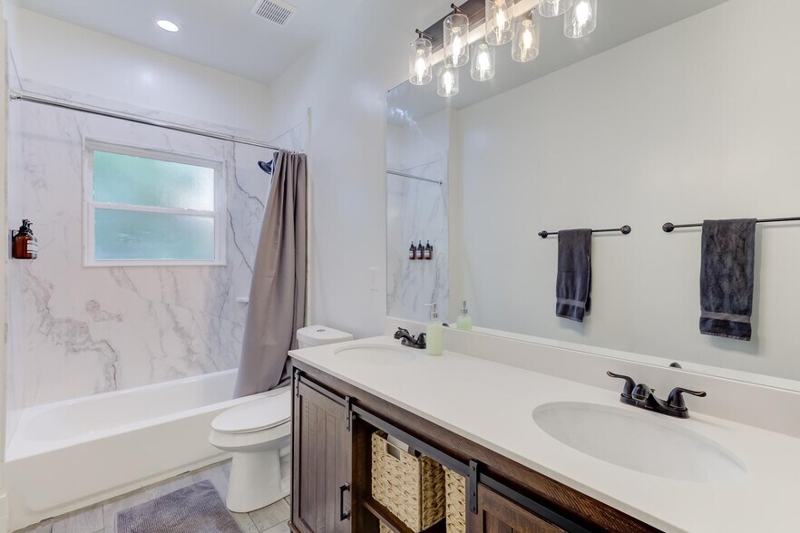 More Photos Of 196 N Auburndale St, Memphis Apartments For Sale