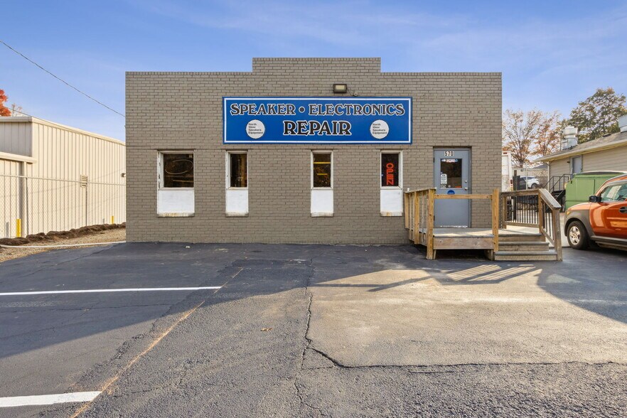 More Photos Of , Smyrna General Retail For Sale