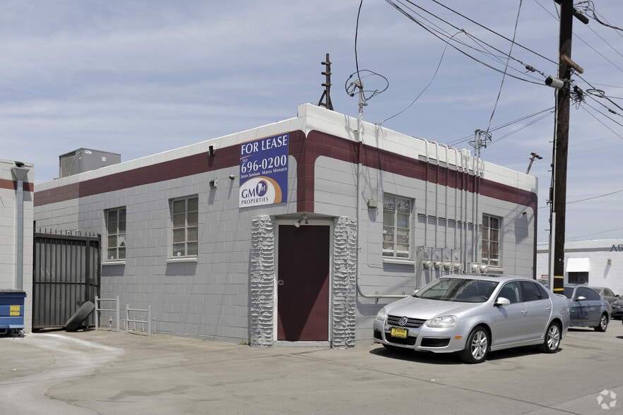 More Photos Of 8209-8215 Secura Way, Santa Fe Springs Warehouse For Lease