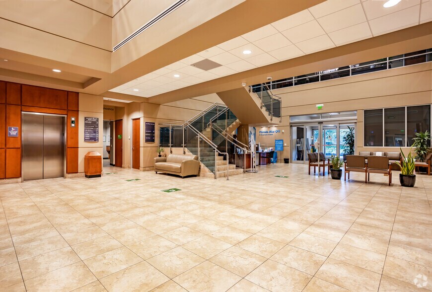 More Photos Of 1301 2nd Ave SW, Largo Medical For Lease