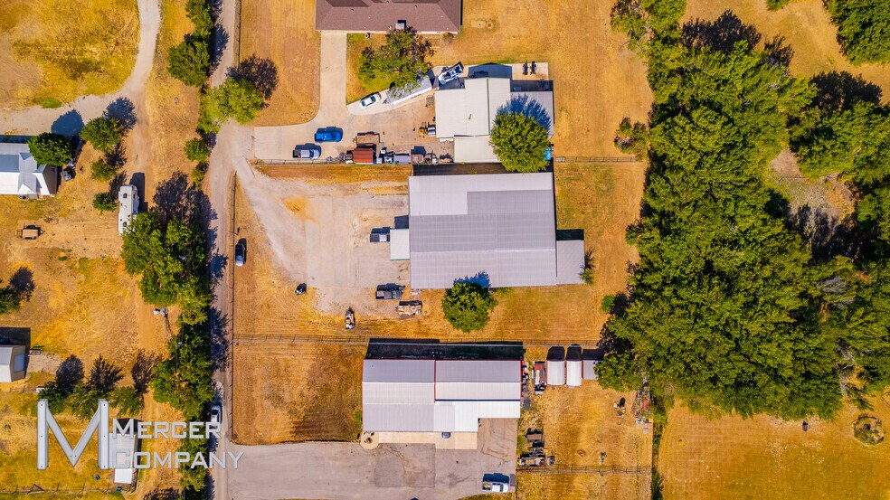 More Photos Of 12683 Rendon Rd, Burleson Manufacturing For Sale