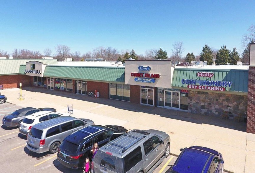 More Photos Of 15187-152231 N Holly Rd, Holly Unknown For Lease