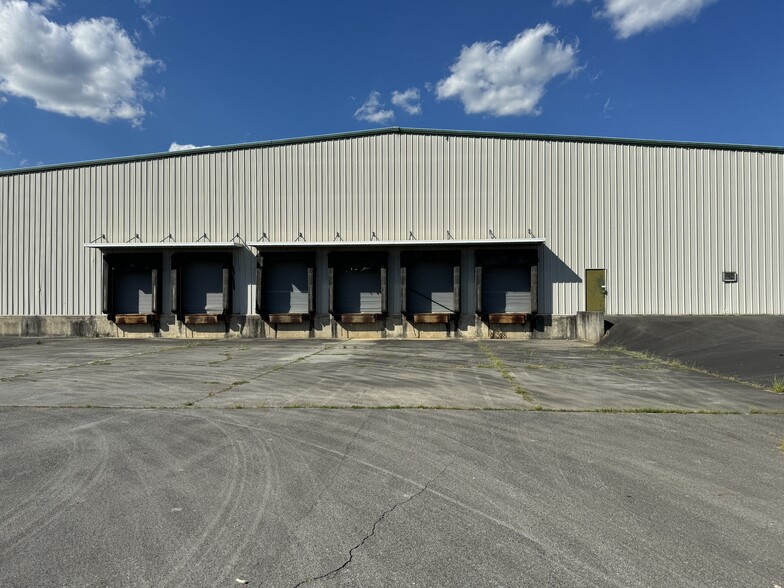 Primary Photo Of 1033 Union Grove Rd SE, Adairsville Warehouse For Sale