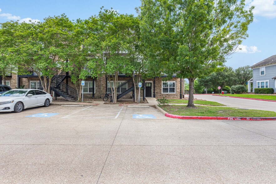 More Photos Of 1725 Harvey Mitchell Pky S, College Station Apartments For Sale