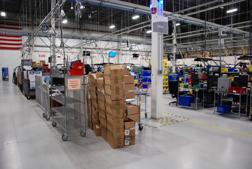 More Photos Of 625 Willow Springs Ln, York Warehouse For Lease