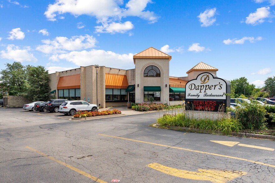 Primary Photo Of 980 W Lake St, Addison Restaurant For Sale