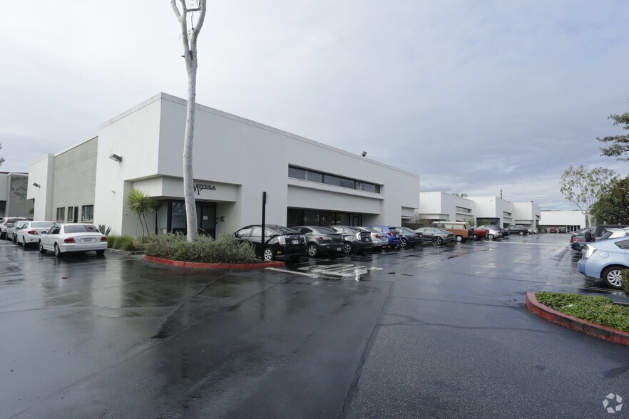 More Photos Of 1811-1855 Centinela Ave, Santa Monica Research And Development For Lease