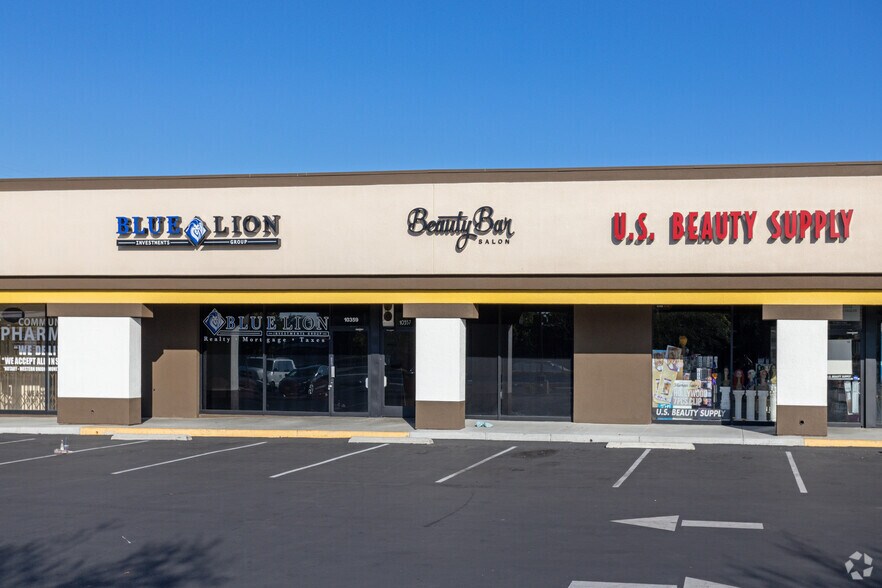 More Photos Of 10317-10407 Lakewood Blvd, Downey Storefront For Lease
