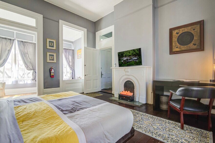 More Photos Of 1502 Market St, Galveston Hospitality For Sale