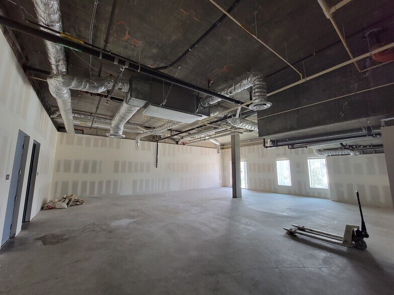 More Photos Of 1836-1852 Locust Ave, Long Beach Apartments For Lease