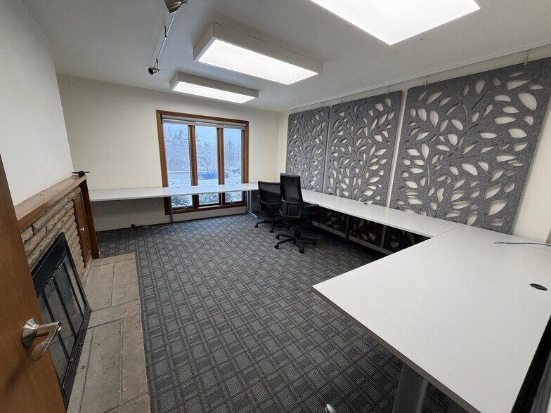 More Photos Of 672 E Royalton Rd, Broadview Heights Office For Sale