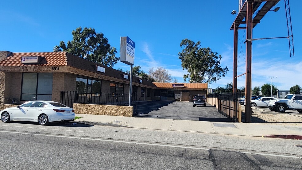 More Photos Of 6511-6517 Lankershim Blvd, North Hollywood Freestanding For Lease