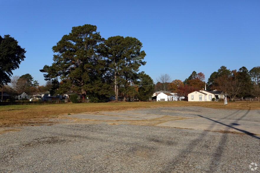 More Photos Of 1619 S Slocumb St, Goldsboro Land For Lease