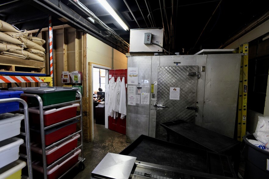 More Photos Of 2205 Haskell Ave, Lawrence Warehouse For Sale