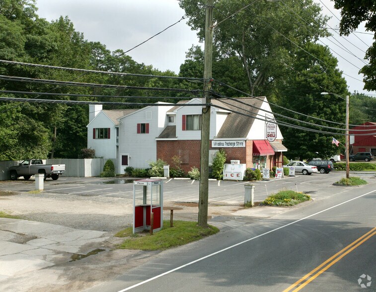 More Photos Of 360 Main St, New Hartford Freestanding For Lease